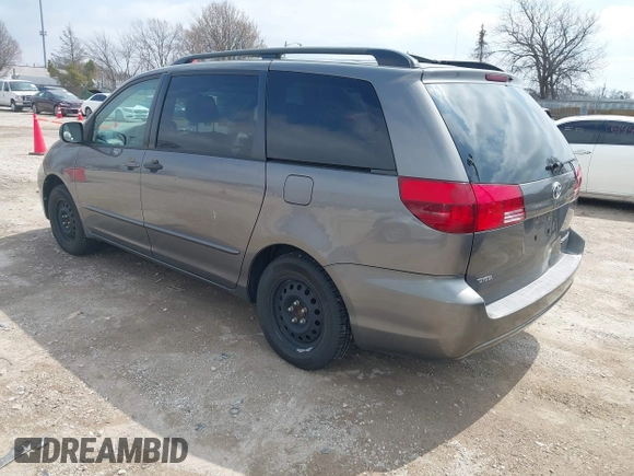 2005 Toyota Sienna CE with VIN 5TDZA23C35S308645, listed as a IAAI auction lot 42018335 with 228,214 mi miles. Bid and sale history available at carsss.com. Image 3.