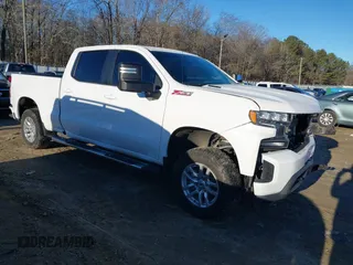 2021 Chevrolet Silverado 1500 RST with VIN 3GCUYEET2MG391955, listed as a IAAI auction lot 41295635 with 67,906 mi miles. Bid and sale history available at carsss.com. Image 1.
