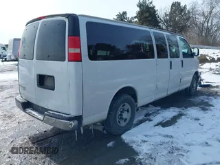 2014 Chevrolet Express Passenger LT with VIN 1GAZG1FG2E1117750, listed as a IAAI auction lot 41615013 with 270,162 mi miles and . Bid and sale history available at DreamBid. Image 4.