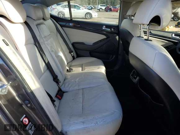 2014 Kia Cadenza Premium with VIN KNALN4D76E5132880, listed as a Copart auction lot 87154594 with 135,761 mi miles and Clean Title. Bid and sale history available at carsss.com. Image 10.