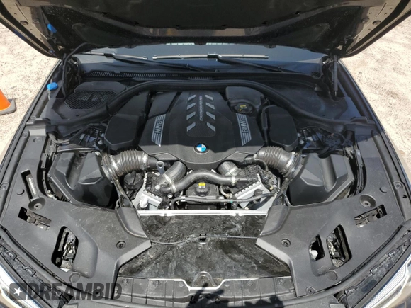 2022 BMW 5 Series M550i xDrive z VIN WBA13BK09NCJ00508, wystawiony jako Copart lot #58077634 z przebiegiem Nie podano mil oraz . Historia ofert i sprzedaży dostępna na DreamBid. Obrazek 11.