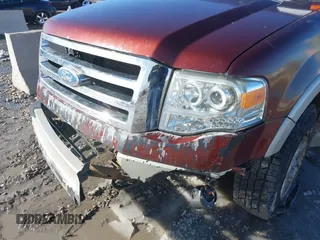 2007 Ford Expedition Eddie Bauer с VIN 1FMFU185X7LA72588, выставлен на аукционе IAAI как лот 41740134 с пробегом Не указан миль и . История ставок и продаж доступна на DreamBid. Изображение 6.