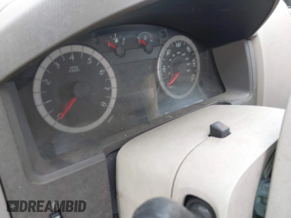 2012 Ford Escape XLS z VIN 1FMCU0C7XCKC75776, wystawiony jako IAAI lot #42510505 z przebiegiem 252 936 mil mil oraz . Historia ofert i sprzedaży dostępna na DreamBid. Obrazek 7.