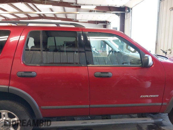 2004 Ford Explorer XLS z VIN 1FMDU72K04UC19046, wystawiony jako IAAI lot #42686113 z przebiegiem 182 252 mil mil oraz . Historia ofert i sprzedaży dostępna na DreamBid. Obrazek 13.
