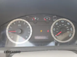 2011 Ford Escape XLS z VIN 1FMCU0C75BKA71501, wystawiony jako Copart lot #62614335 z przebiegiem 130 210 mil mil oraz Szkoda całkowita • Salvage title. Historia ofert i sprzedaży dostępna na DreamBid. Obrazek 9.
