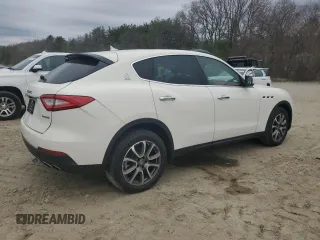 2017 Maserati Levante with VIN ZN661XUA1HX214581, listed as a Copart auction lot 54144635 with 68,096 mi miles and Clean Title. Bid and sale history available at carsss.com. Image 3.