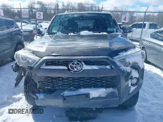 2018 Toyota 4Runner SR5 with VIN JTEBU5JR6J5536801, listed as a IAAI auction lot 41674894 with 136,859 mi miles and . Bid and sale history available at DreamBid. Image 13.