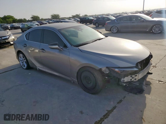 2021 Lexus IS 300 z VIN JTHAA1D26M5112909, wystawiony jako Copart lot #65424005 z przebiegiem 44 882 mil mil oraz Czysty tytuł • Clean title. Historia ofert i sprzedaży dostępna na DreamBid. Obrazek 4.