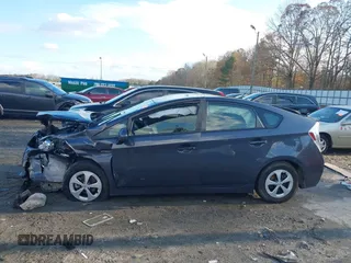 2015 Toyota Prius Four with VIN JTDKN3DU7F1984792, listed as a IAAI auction lot 41132250 with 1 mi miles. Bid and sale history available at carsss.com. Image 13.