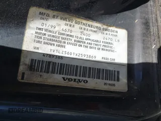 1999 Volvo V70 XC with VIN YV1LZ56D1X2593869, listed as a IAAI auction lot 41751957 with 1 mi miles. Bid and sale history available at carsss.com. Image 9.