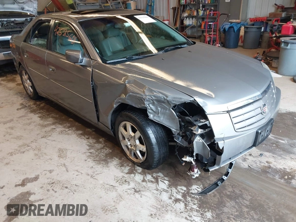 2005 Cadillac CTS z VIN 1G6DP567750131547, wystawiony jako IAAI lot #42525601 z przebiegiem 68 944 mil mil oraz . Historia ofert i sprzedaży dostępna na DreamBid. Obrazek 1.