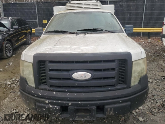 2009 Ford F-150 XL with VIN 1FTRF12W79KA39666, listed as a Copart auction lot 85530274 with Not Provided miles and Non Repairable. Bid and sale history available at carsss.com. Image 5.