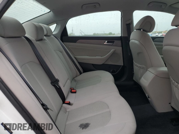 2015 Hyundai Sonata SE z VIN 5NPE24AF2FH232783, wystawiony jako Copart lot #59675925 z przebiegiem 100 748 mil mil oraz Czysty tytuł • Clean title. Historia ofert i sprzedaży dostępna na DreamBid. Obrazek 10.