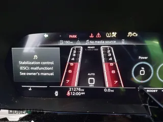 2024 Audi RS 3 z VIN WUAG4DGY9RA902002, wystawiony jako IAAI lot #41061998 z przebiegiem 21 276 mil mil oraz . Historia ofert i sprzedaży dostępna na DreamBid. Obrazek 7.