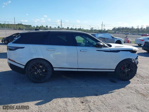 2024 Land Rover Range Rover Velar Dynamic SE with VIN SALYL2EX1RA370322, listed as a IAAI auction lot 41572336 with 32,939 mi miles. Bid and sale history available at carsss.com. Image 14.