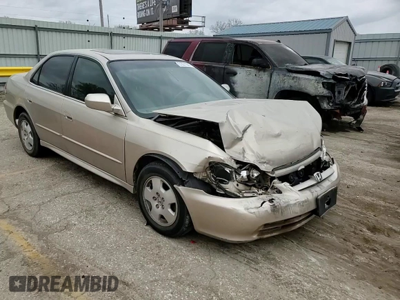 2001 Honda Accord EX z VIN 1HGCG165X1A045185, wystawiony jako Copart lot #51021305 z przebiegiem Nie podano mil oraz Szkoda całkowita • Salvage title. Historia ofert i sprzedaży dostępna na DreamBid. Obrazek 11.