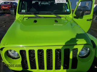 2021 Jeep Gladiator Willys with VIN 1C6HJTAG7ML612155, listed as a Copart auction lot 42627425 with 28,509 mi miles and Salvage Title. Bid and sale history available at carsss.com. Image 11.