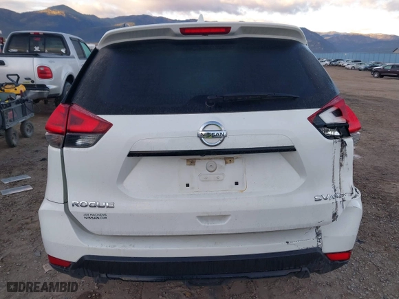 2017 Nissan Rogue SL with VIN 5N1AT2MV5HC758855, listed as a IAAI auction lot 40600596 with 101,071 mi miles. Bid and sale history available at carsss.com. Image 16.