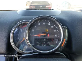 2019 MINI Countryman Cooper S z VIN WMZYT3C55K3E95898, wystawiony jako Copart lot #81771594 z przebiegiem 87 340 mil mil oraz Szkoda całkowita • Salvage title. Historia ofert i sprzedaży dostępna na DreamBid. Obrazek 9.