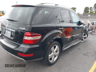 2009 Mercedes-Benz M 3.5L with VIN 4JGBB86E09A522764, listed as a IAAI auction lot 42110502 with 103,882 mi miles. Bid and sale history available at carsss.com. Image 4.