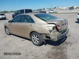 2011 Toyota Camry LE with VIN 4T1BF3EK2BU136785, listed as a IAAI auction lot 41674734 with 197,657 mi miles. Bid and sale history available at carsss.com. Image 3.