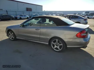 2006 Mercedes-Benz CLK-Class 5.0L with VIN WDBTK75G86T060717, listed as a Copart auction lot 88932295 with 107,218 mi miles and Clean Title. Bid and sale history available at carsss.com. Image 2.