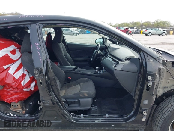 2018 Toyota C-HR XLE с VIN NMTKHMBX2JR016619, выставлен на аукционе IAAI как лот 41920426 с пробегом 95 627 миль миль и . История ставок и продаж доступна на DreamBid. Изображение 5.