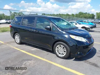 2016 Toyota Sienna XLE with VIN 5TDYK3DC8GS711357, listed as a IAAI auction lot 42525086 with 180,296 mi miles and . Bid and sale history available at DreamBid. Image 1.