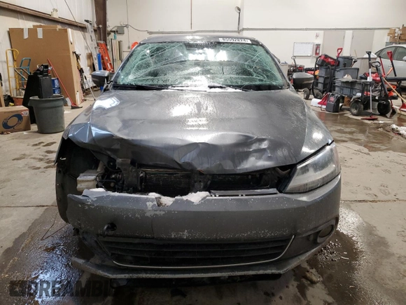 2012 Volkswagen Jetta Comfortline with VIN 3VWDL7AJ7CM414187, listed as a Copart auction lot 85592824 with 269,184 mi miles and Salvage title. Bid and sale history available at DreamBid. Image 5.
