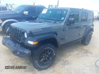 2020 Jeep Wrangler Unlimited Sport S с VIN 1C4HJXDG4LW325199, выставлен на аукционе IAAI как лот 42562063 с пробегом 18 350 миль миль и . История ставок и продаж доступна на DreamBid. Изображение 2.