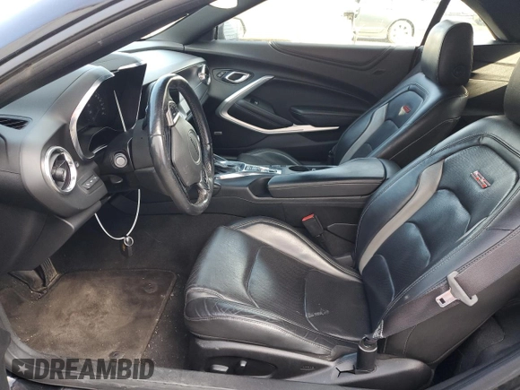 2017 Chevrolet Camaro 2SS with VIN 1G1FH3D78H0209910, listed as a Copart auction lot 38637783 with 79,620 mi miles. Bid and sale history available at carsss.com. Image 7.