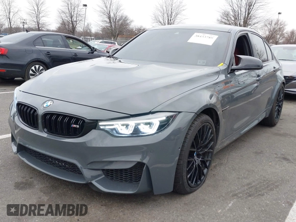 2018 BMW M3 z VIN WBS8M9C54J5K99251, wystawiony jako IAAI lot #38433789 z przebiegiem 41 081 mil mil oraz . Historia ofert i sprzedaży dostępna na DreamBid. Obrazek 2.