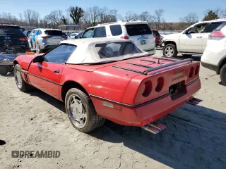 1989 Chevrolet Corvette z VIN 1G1YY3186K5109742, wystawiony jako Copart lot #45378375 z przebiegiem 104 385 mil mil oraz Szkoda całkowita • Salvage title. Historia ofert i sprzedaży dostępna na DreamBid. Obrazek 2.