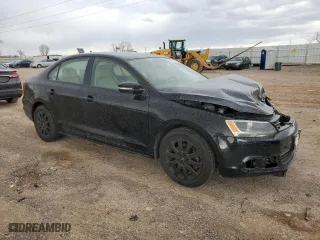 2014 Volkswagen Jetta Sedan SE with VIN 3VWD07AJ4EM222561, listed as a Copart auction lot 47554395 with 135,658 mi miles and Salvage Title. Bid and sale history available at carsss.com. Image 4.