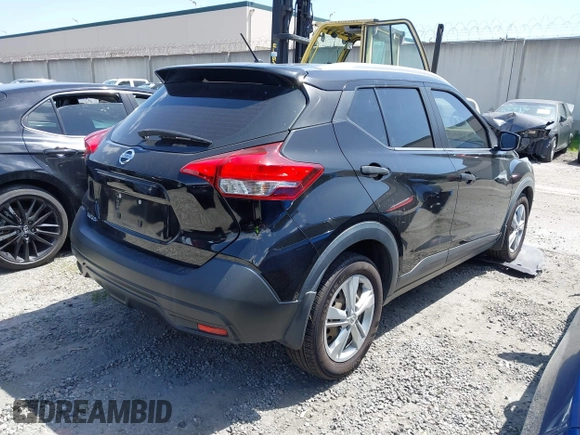 2018 Nissan Kicks S with VIN 3N1CP5CUXJL532514, listed as a IAAI auction lot 41919694 with 30,431 mi miles and . Bid and sale history available at carsss.com. Image 4.