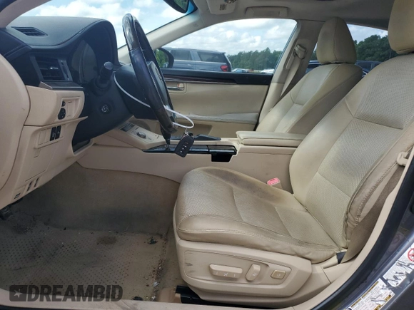 2014 Lexus ES 330 с VIN JTHBK1GG3E2084739, выставлен на аукционе Copart как лот 56218765 с пробегом 234 241 миль миль и Списание • Salvage title. История ставок и продаж доступна на DreamBid. Изображение 7.