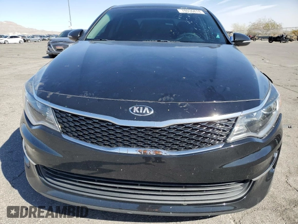 2018 Kia Optima LX z VIN 5XXGT4L38JG270077, wystawiony jako Copart lot #78036814 z przebiegiem 85 087 mil mil oraz Szkoda całkowita • Salvage title. Historia ofert i sprzedaży dostępna na DreamBid. Obrazek 5.
