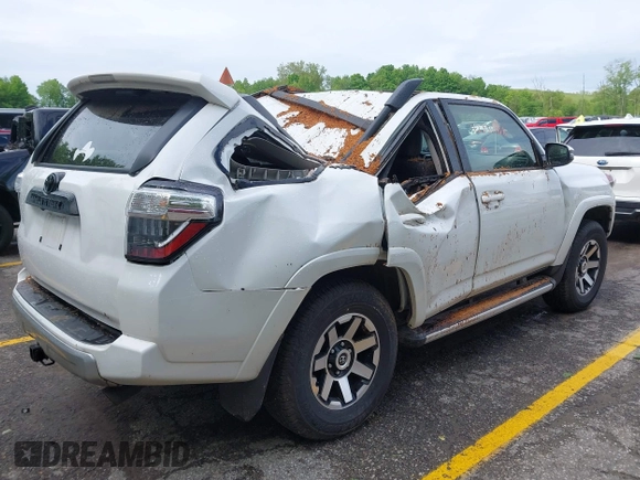 2024 Toyota 4Runner TRD Off Road with VIN JTERU5JR8R6282416, listed as a IAAI auction lot 42330108 with 9,131 mi miles and . Bid and sale history available at DreamBid. Image 4.