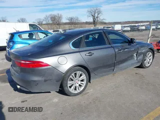 2016 Jaguar XF 35t Premium with VIN SAJBD4BVXGCY14096, listed as a IAAI auction lot 41354580 with 98,748 mi miles. Bid and sale history available at carsss.com. Image 4.