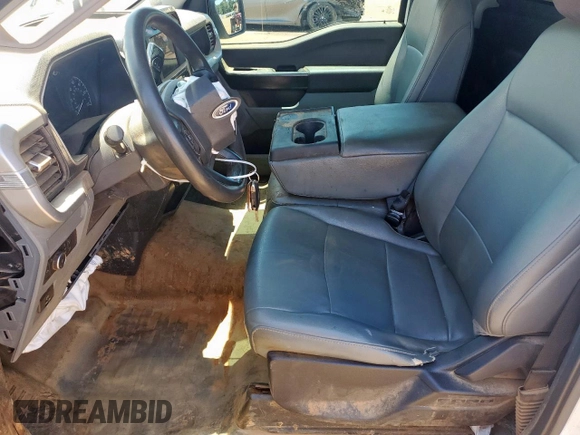 2022 Ford F-150 XL with VIN 1FTMF1CB8NKE12827, listed as a Copart auction lot 57068575 with 83,742 mi miles and Salvage title. Bid and sale history available at DreamBid. Image 7.