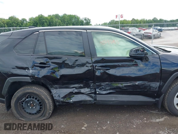 2022 Toyota RAV4 LE with VIN JTMF1RFV6ND088373, listed as a IAAI auction lot 42645055 with 33,048 mi miles and . Bid and sale history available at DreamBid. Image 6.