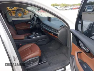 2019 Audi Q7 Premium Plus with VIN WA1LAAF78KD002413, listed as a IAAI auction lot 42212732 with 111,667 mi miles and . Bid and sale history available at DreamBid. Image 5.