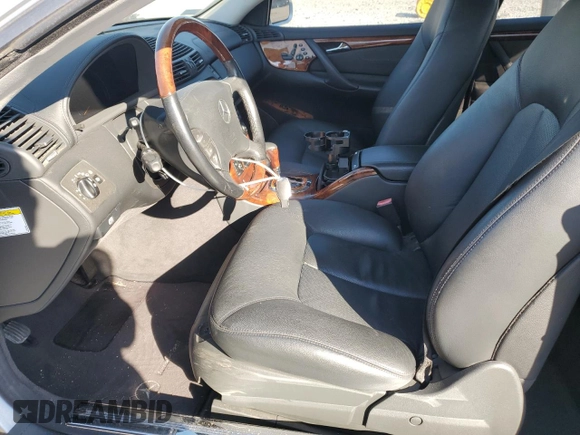 2005 Mercedes-Benz CL 500 z VIN WDBPJ75J75A044664, wystawiony jako Copart lot #46300435 z przebiegiem 109 513 mil mil oraz Szkoda całkowita • Salvage title. Historia ofert i sprzedaży dostępna na DreamBid. Obrazek 7.