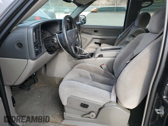 2004 GMC Yukon SLE with VIN 1GKEK13V74J331675, listed as a Copart auction lot 82057724 with 238,550 mi miles and Clean Title. Bid and sale history available at carsss.com. Image 7.