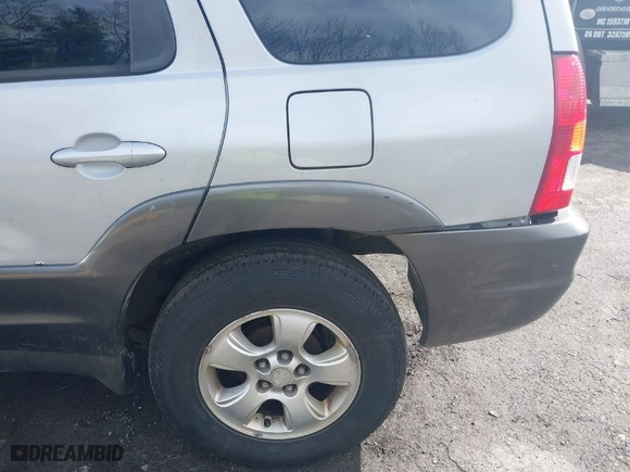 2004 Mazda Tribute LX with VIN 4F2YZ94104KM31979, listed as a IAAI auction lot 41825178 with NaN miles. Bid and sale history available at carsss.com. Image 13.