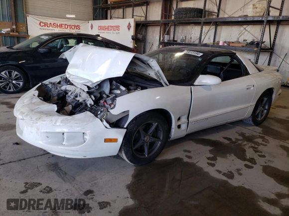 2001 Pontiac Firebird Formula z VIN 2G2FV22G212134322, wystawiony jako Copart lot #70813194 z przebiegiem Nie podano mil oraz Szkoda całkowita • Salvage title. Historia ofert i sprzedaży dostępna na DreamBid. Obrazek 1.
