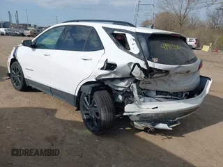 2023 Chevrolet Equinox RS z VIN 3GNAXMEG7PL203601, wystawiony jako IAAI lot #41913587 z przebiegiem 12 837 mil mil oraz . Historia ofert i sprzedaży dostępna na DreamBid. Obrazek 3.