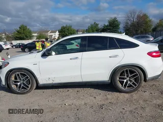 2016 Mercedes-Benz GLE 450 AMG z VIN 4JGED6EB0GA008008, wystawiony jako IAAI lot #42038463 z przebiegiem 159 653 mil mil oraz . Historia ofert i sprzedaży dostępna na DreamBid. Obrazek 14.