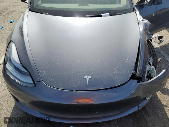2023 Tesla Model 3 z VIN 5YJ3E1EA2PF680355, wystawiony jako Copart lot #60760225 z przebiegiem 17 270 mil mil oraz Szkoda całkowita • Salvage title. Historia ofert i sprzedaży dostępna na DreamBid. Obrazek 11.