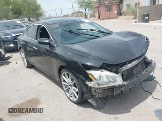2012 Nissan Maxima S z VIN 1N4AA5AP1CC819585, wystawiony jako IAAI lot #42244364 z przebiegiem 180 488 mil mil oraz . Historia ofert i sprzedaży dostępna na DreamBid. Obrazek 1.
